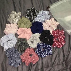 16 scrunchies! NEW